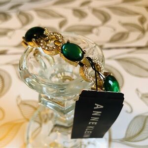 Anne Klein Gold-Tone Crystal Bracelet With Emerald Colored Gems. NWT SPARKLY!
